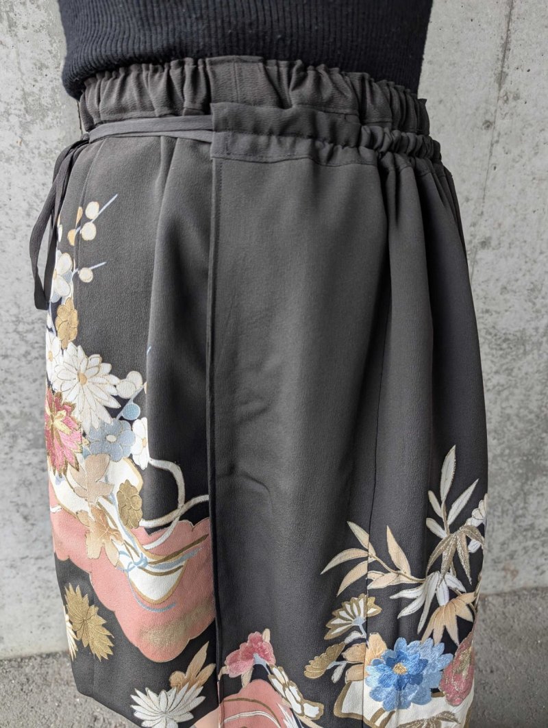 画像16: 【雲取り×刺繍華花】黒留袖スカート＆オーバースカート (16)