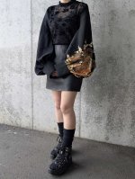画像1: 【四季草花×雲×流水】黒留袖マーガレット (1)
