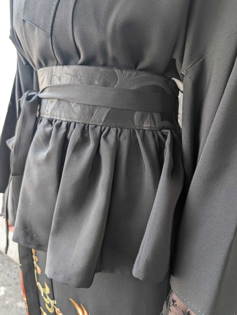 画像9: 【鳳凰×唐花】黒留袖フリルラップスカートセットアップ (9)