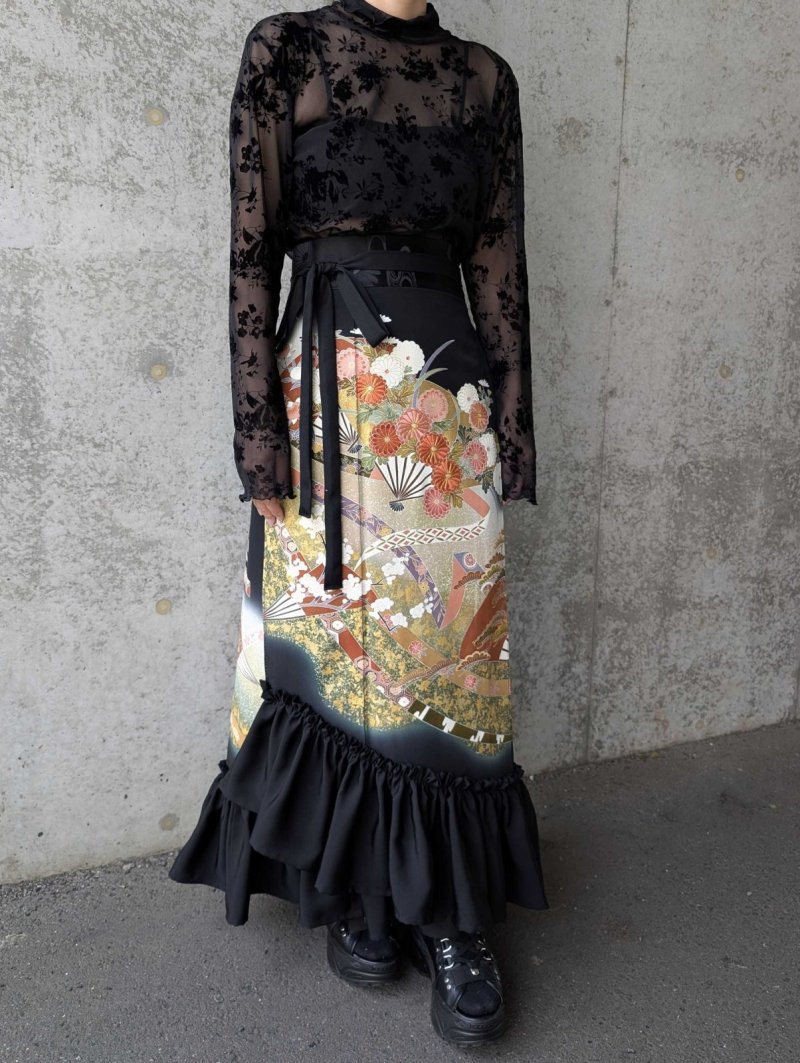 画像9: 【扇に金駒草花】黒留袖マーメイドラップスカートセットアップ (9)