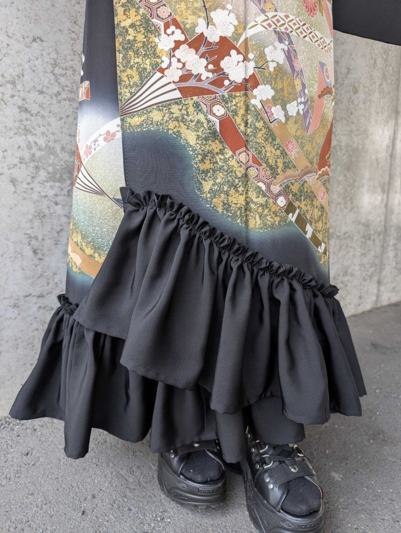 画像13: 【扇に金駒草花】黒留袖マーメイドラップスカートセットアップ (13)