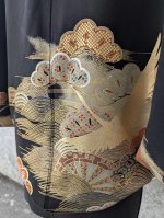 画像12: 【金飛鶴×流水に片輪車文様】黒留袖マーガレット (12)
