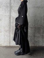 画像10: 【丸に三つ銀杏紋】黒紋付シャンデリアスカートセットアップ (10)