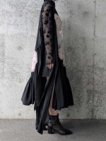 画像23: 【孔雀×抱き茗荷紋】黒留袖フルオブリボンドレス (23)