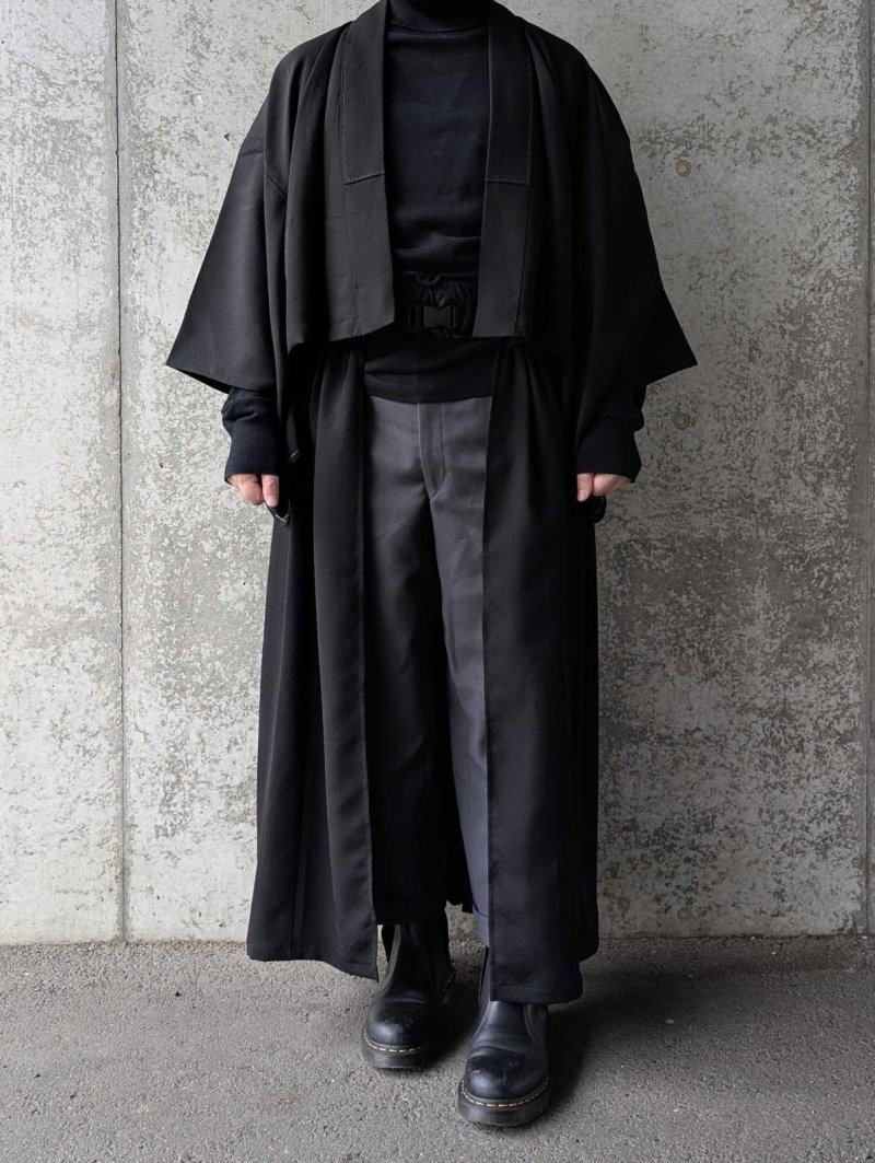 画像10: 【剣片喰紋】黒紋付オーバースカートセットアップ (10)